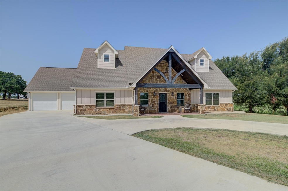 132 Private Road 3143, Decatur, TX 76234 - photo 1