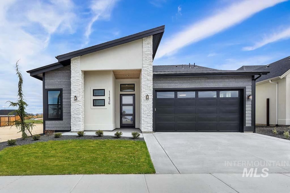 For Sale $985,000 • Co-Listing Agent