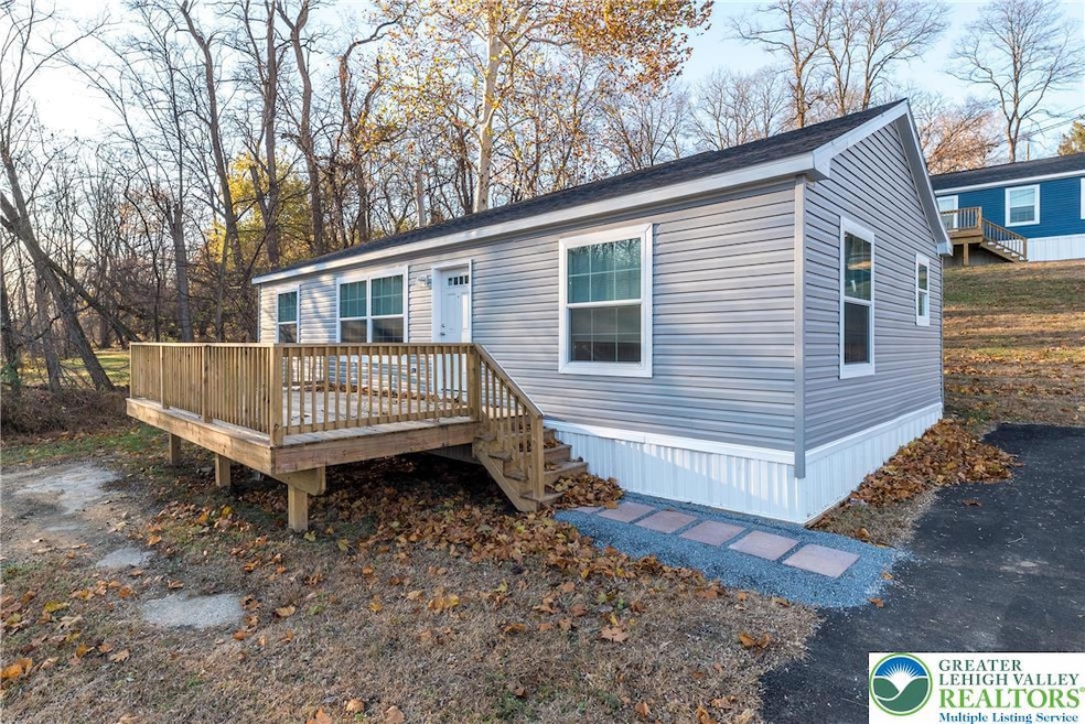 465 Royal Manor Rd unit LOT 8, Easton, PA 18042 - photo 1