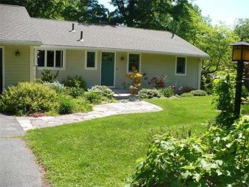 16 College View Heights, South Hadley, MA 01075 - photo 1