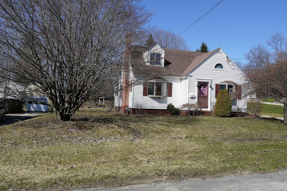 69 Delancy Ave, Pittsfield, MA 01201 - photo 1