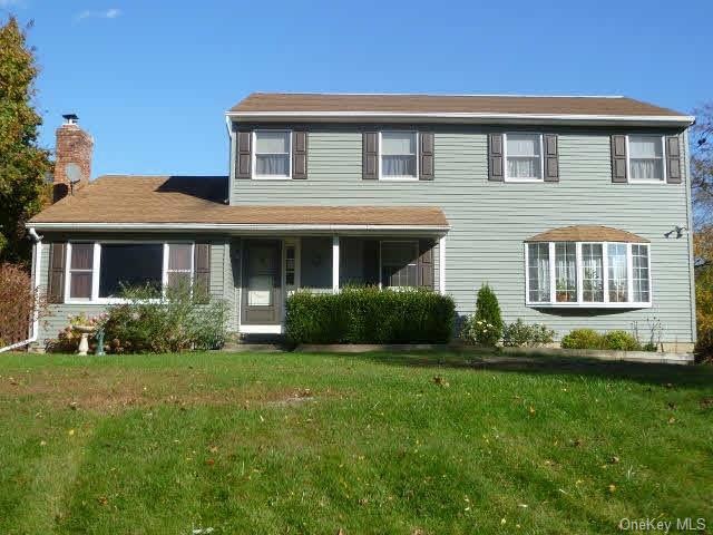 130 Yantz Rd, Red Hook, NY 12571 - photo 1