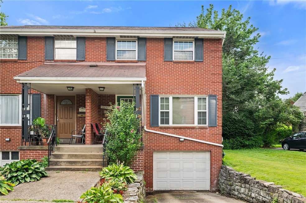 1241 Cochran Rd, Pittsburgh, PA 15243 - photo 1