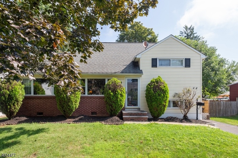 610 Hanken Rd, Bound Brook, NJ 08805 - photo 1