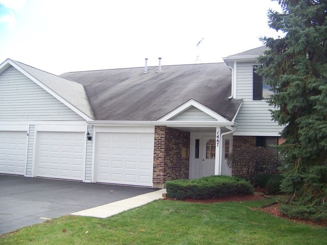1467 Fairlane Dr unit 2A, Schaumburg, IL 60193 - photo 1