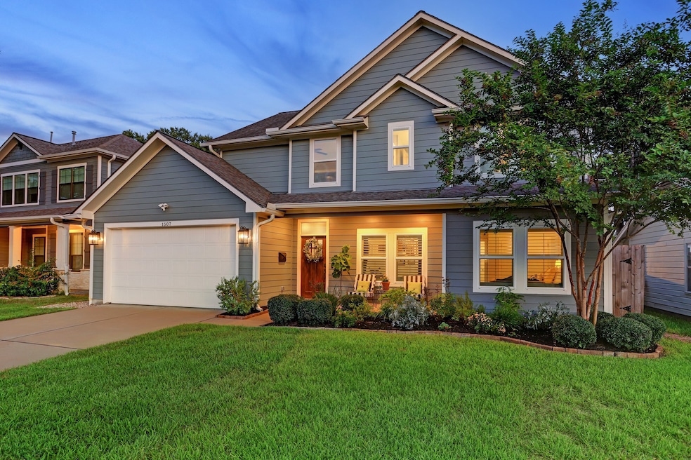 1507 Cheshire Ln, Houston, TX 77018 - photo 1