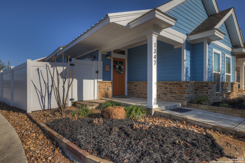 1347 Dexters Place, New Braunfels, TX 78130 - photo 1