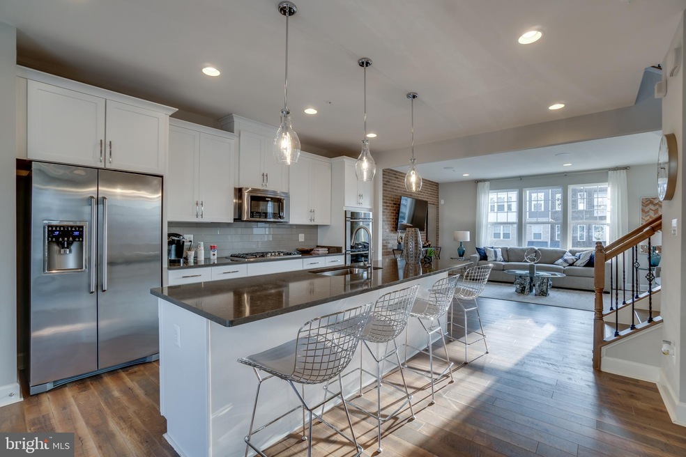 3105 Duvall Ridge Rd, Landover, MD 20785 - photo 1