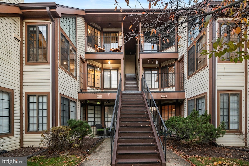 6017B Curtier Dr unit B, Alexandria, VA 22310 - photo 1
