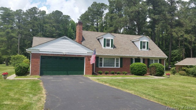 180 E Magnolia Ave, West Point, VA 23181 - photo 1