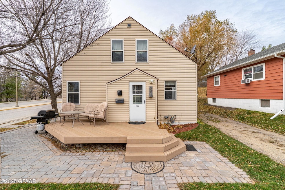 601 N Front St, Crookston, MN 56716 - photo 1