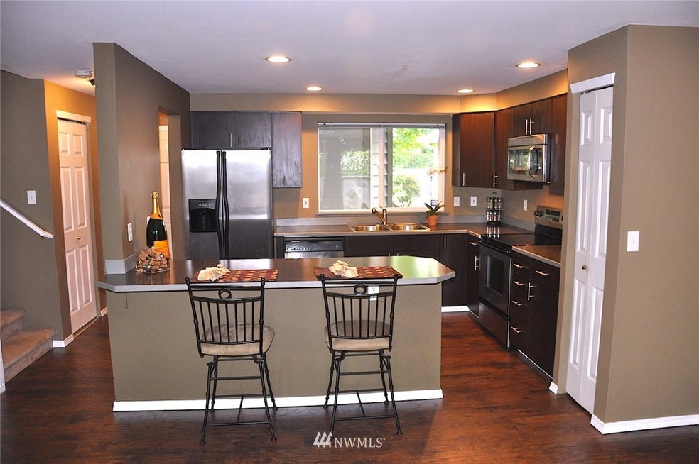 unlisted-address, Everett, WA 98204 - photo 1