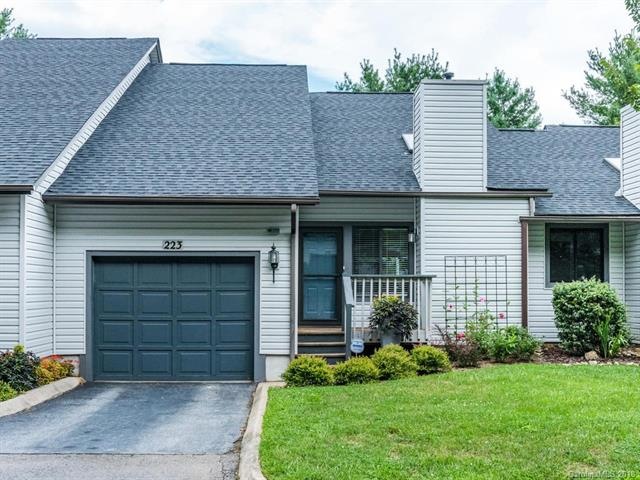 Desirable Cimarron!  New roof and landscaping.