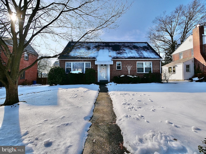 4 Chester Ave, Aldan, PA 19018 - photo 1