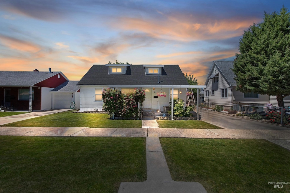211 S Fern St, Nampa, ID 83686 - photo 1