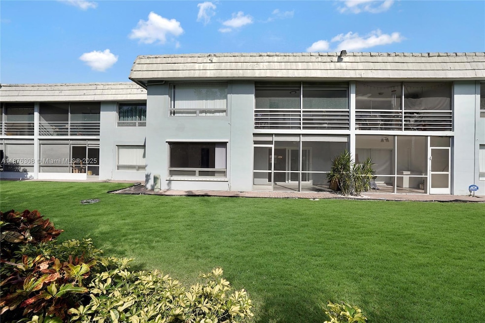 4291 NW 9th Ave unit 104, Pompano Beach, FL 33064 - photo 1