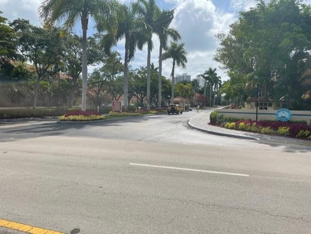 3535 Magellan Cir unit 524, Miami, FL 33180 - photo 1