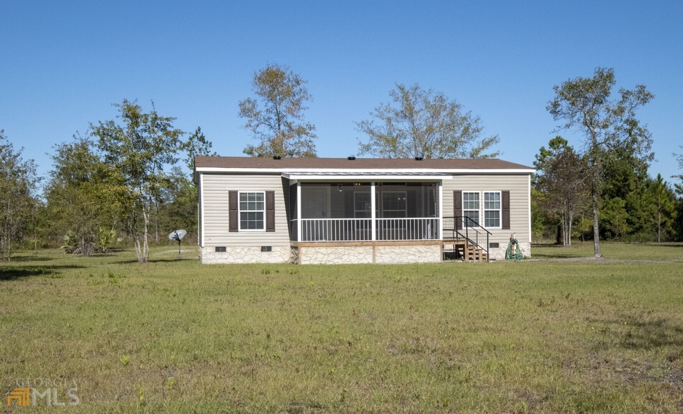 439 Tracys Ferry Rd, Folkston, GA 31537 - photo 1