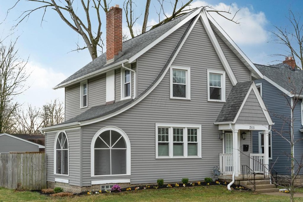 205 W North Broadway1