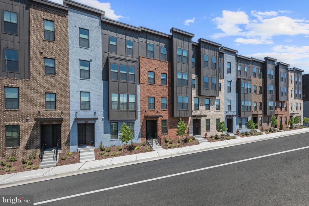 10122 American Pharoah Ln unit 45, Laurel, MD 20723 - photo 1