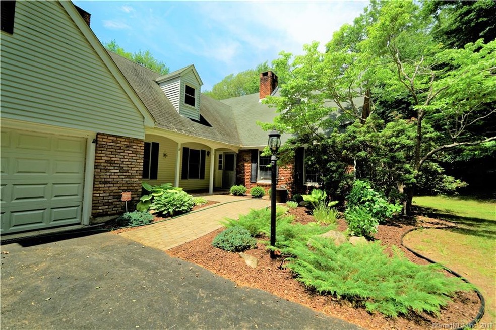 125 Sawmill Brook Ln, Mansfield Center, CT 06250 - photo 1