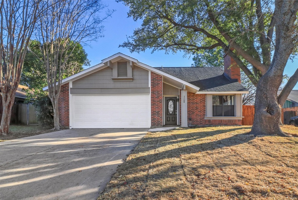 3208 Redwood St, Bedford, TX 76021 - photo 1