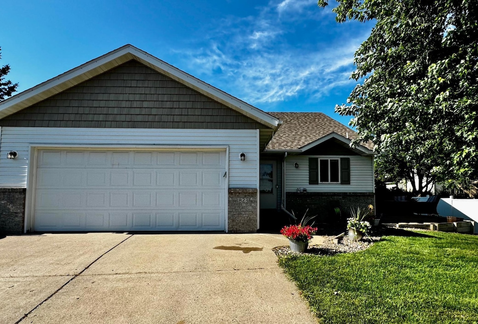 1823 Tyler Path, Saint Cloud, MN 56301 - photo 1