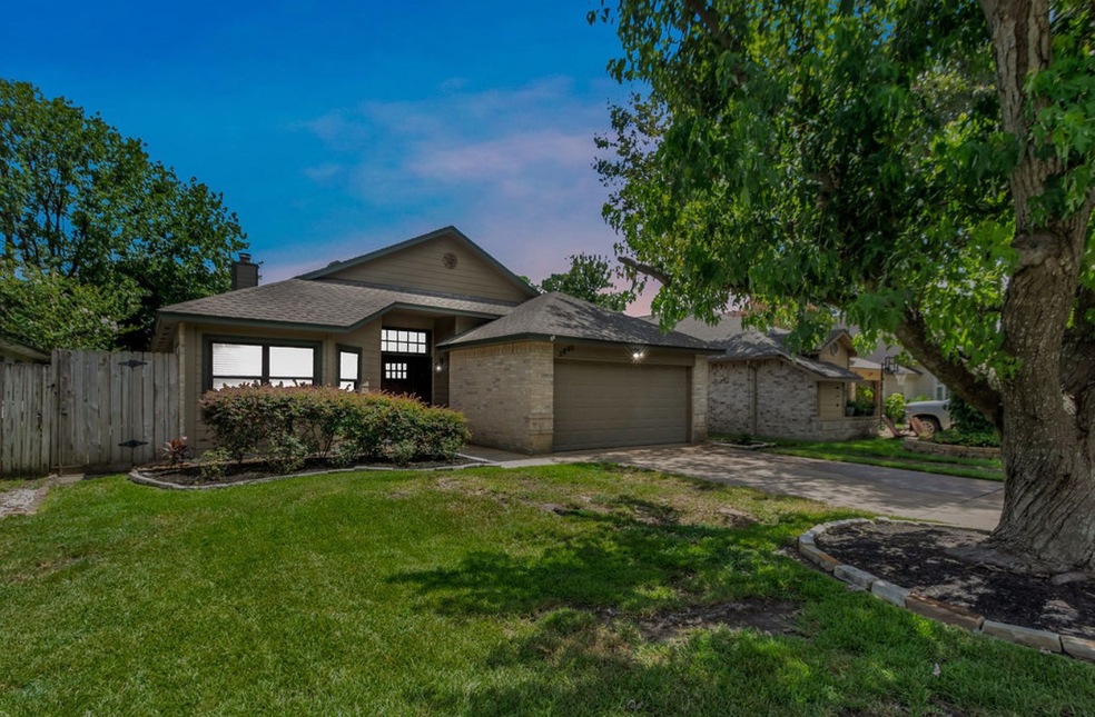 8646 Spring Green Dr, Houston, TX 77095 - photo 1