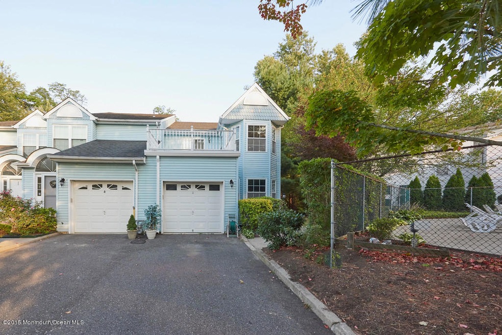 ELEGANT END UNIT TOWNHOME