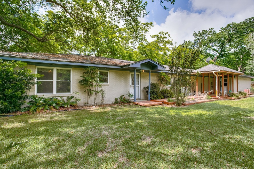 2735 County Road 510 unit 2, Brazoria, TX 77422 - photo 1