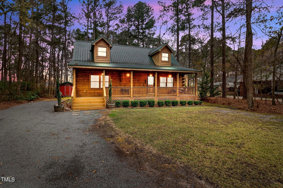 235 W Grove St, Newton Grove, NC 28366 - photo 1