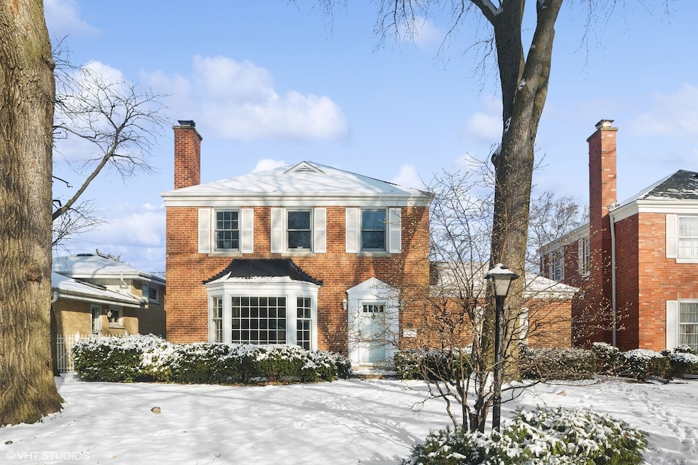 4426 Concord Ln, Skokie, IL 60076 - photo 1