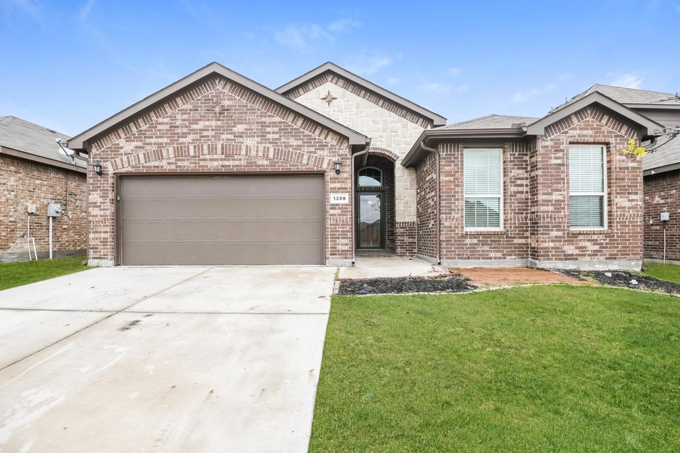 1208 Vaughna Dr, Weatherford, TX 76087 - photo 1
