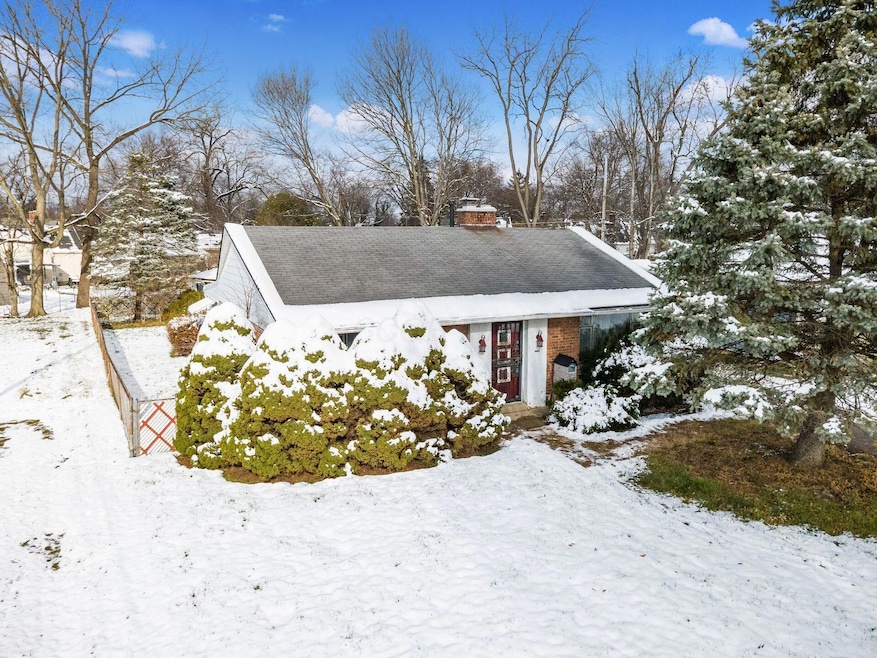 2736 Eastminster Rd, Columbus, OH 43209 - photo 1