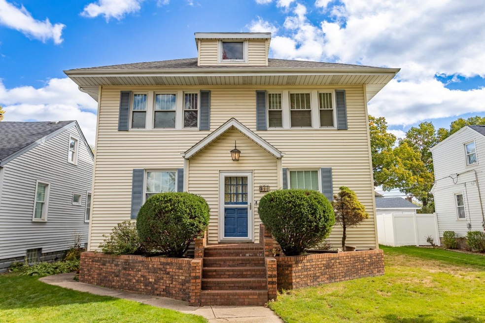 311 N Harvey St, Griffith, IN 46319 - photo 1