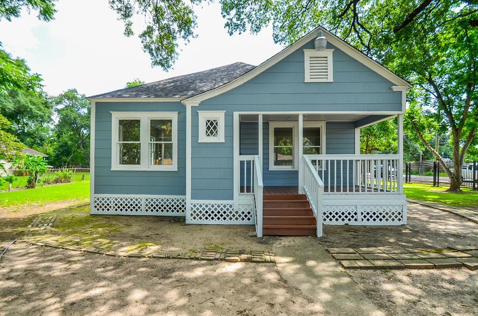 8271 Grafton St, Houston, TX 77017 - photo 1