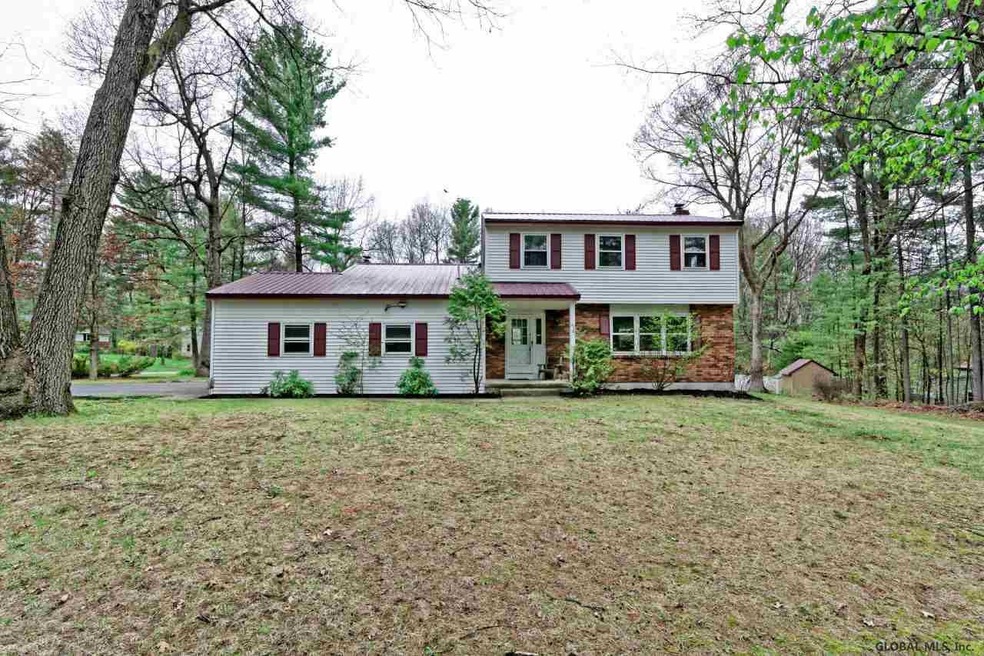 20 Kaatskill Way, Ballston Spa, NY 12020 - photo 1