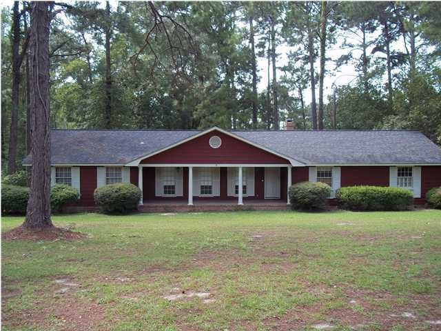 822 S Main St, Sylvester, GA 31791 - photo 1