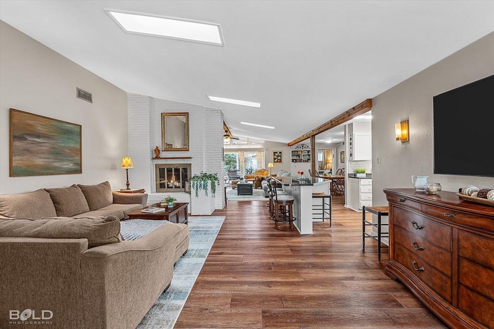 811 Audubon Place, Shreveport, LA 71105 - photo 1