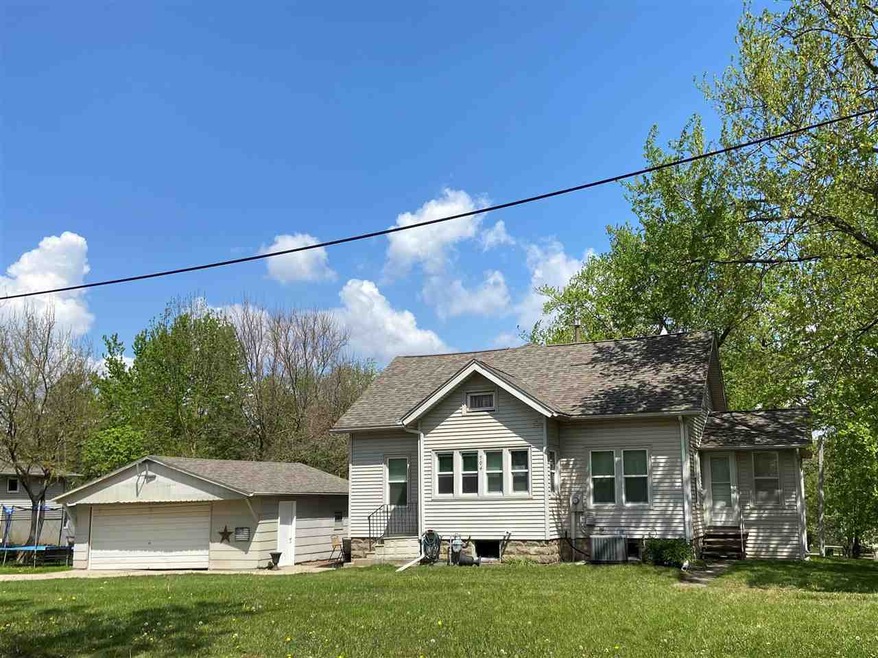 504 Forrest Rd, Cedar Falls, IA 50613 - photo 1