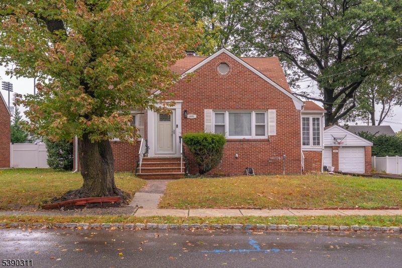1031 Lowden Ave, Union, NJ 07083 - photo 1