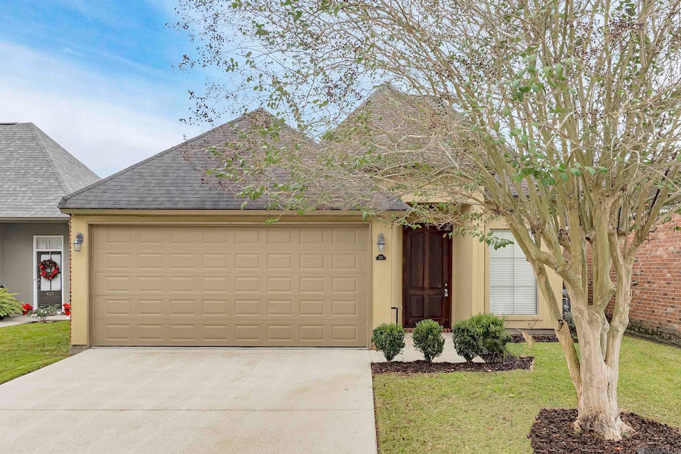 633 Fall Creek Dr, Baton Rouge, LA 70810 - photo 1