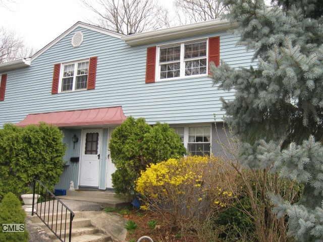 245 Unquowa Rd unit 134, Fairfield, CT 06824 - photo 1