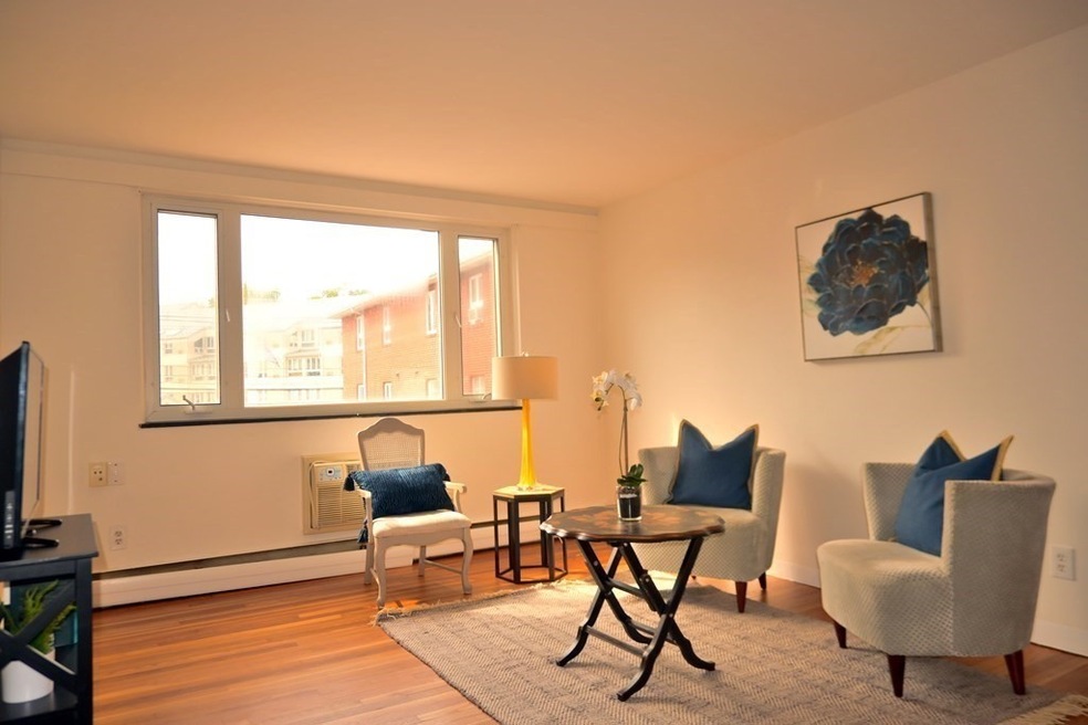 Sold $366,000 • Co-Listing Agent