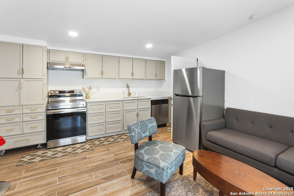 127 Loy Dr unit 2, San Antonio, TX 78228 - photo 1