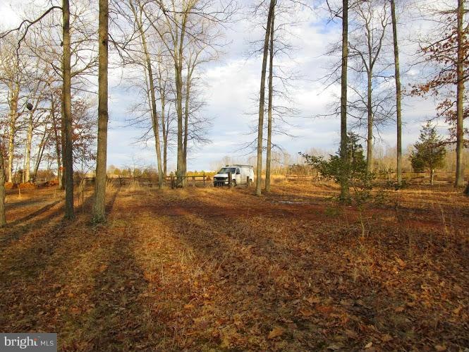 16506 Gaines Rd, Broad Run, VA 20137 - photo 1