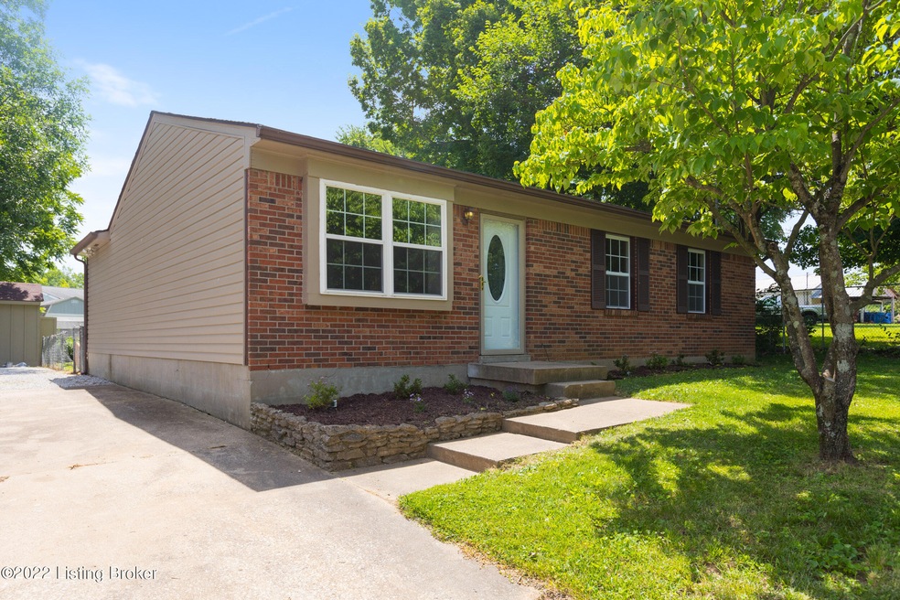 8309 Vaughn Mill Rd, Louisville, KY 40228 - photo 1