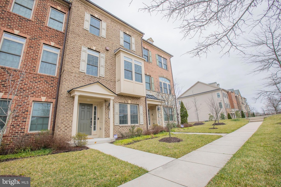 7712 Duncannon Ln, Hanover, MD 21076 - photo 1