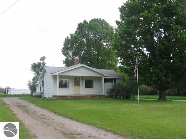 7368 W Esmond Rd, Hale, MI 48739 - photo 1