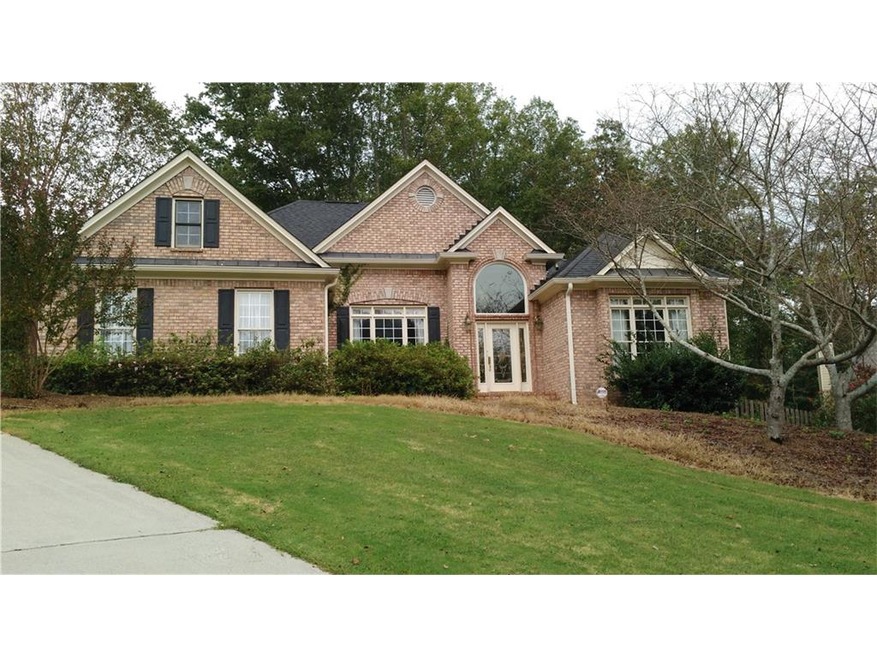 Brick-front home on quiet cul-de-sac location and 